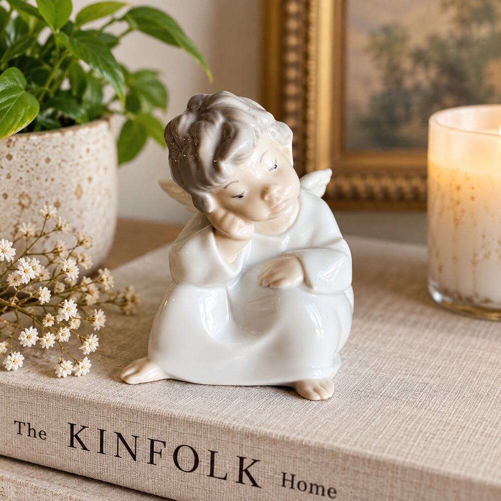 Lladro #4539 Angel Thinking Porcelain Cherub Figurine Spain 4"
